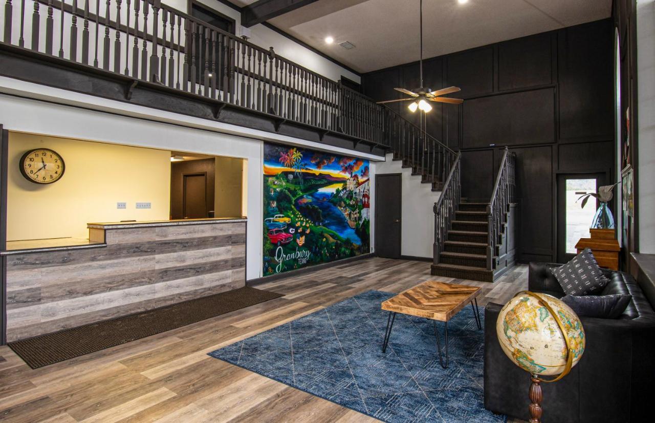 גרנברי Lake View Inn מראה חיצוני תמונה