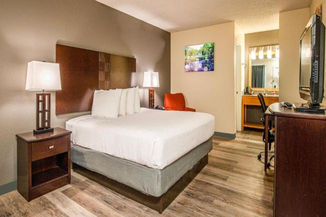 גרנברי Lake View Inn מראה חיצוני תמונה
