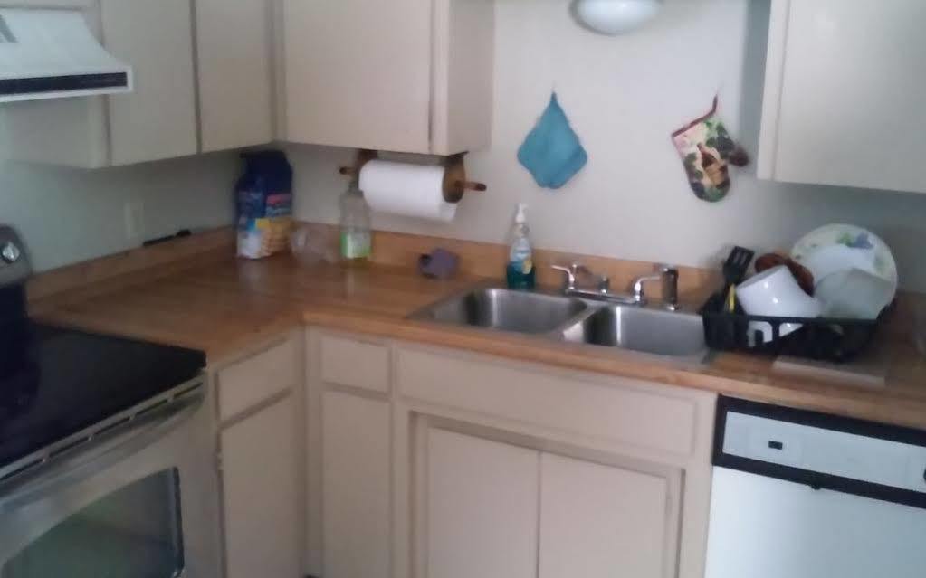 גרנברי Lake View Inn מראה חיצוני תמונה
